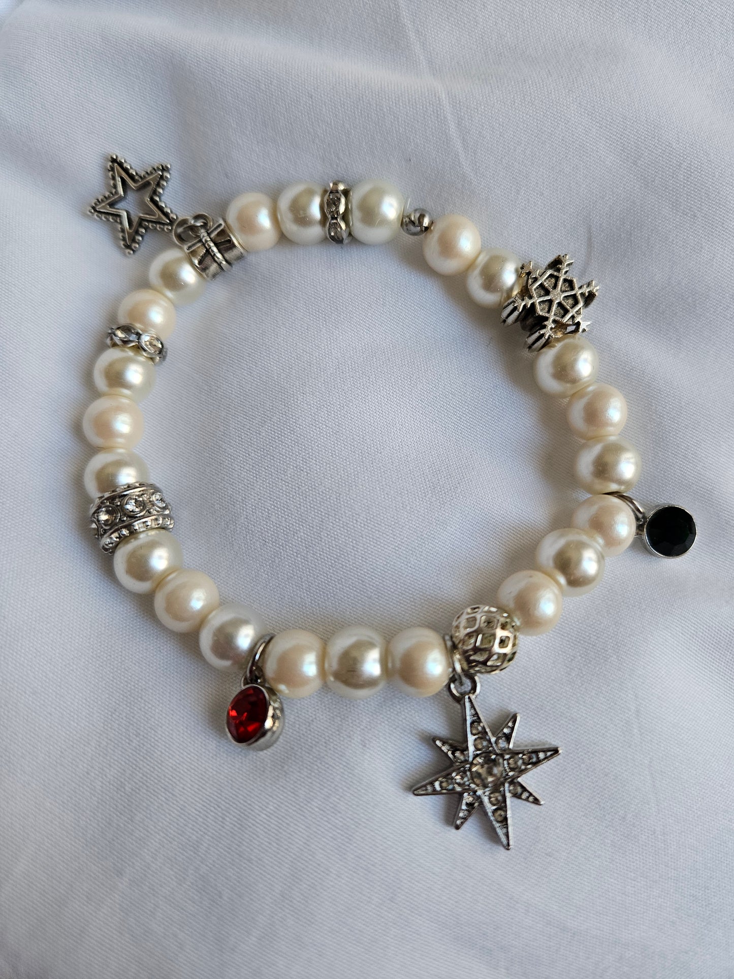 Pearl charm bracelet, winter/holiday theme, stretch fit
